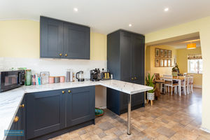 Kitchen- click for photo gallery